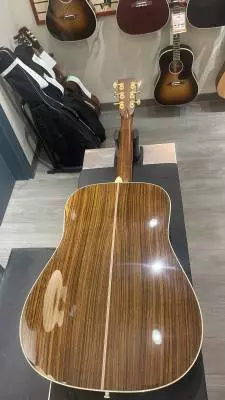Martin Guitars - D-41 V18 2